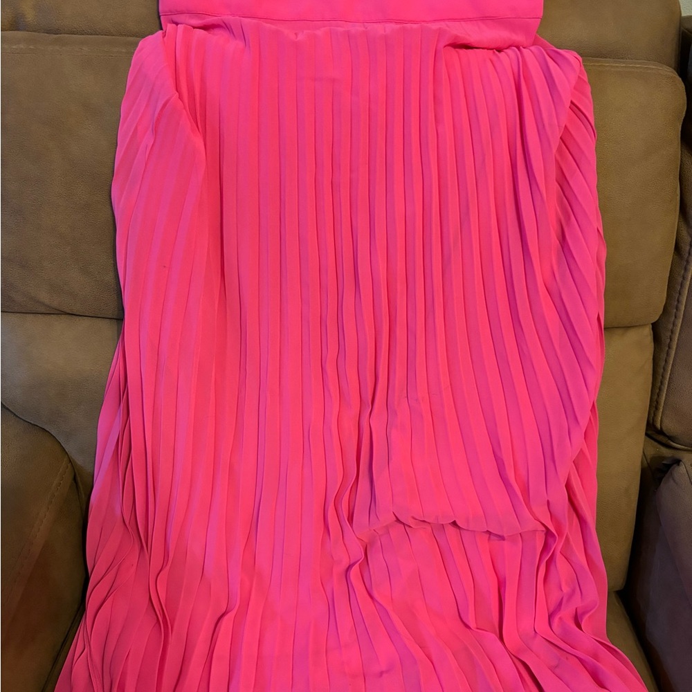 Pink pleated ankle length skirt, medium